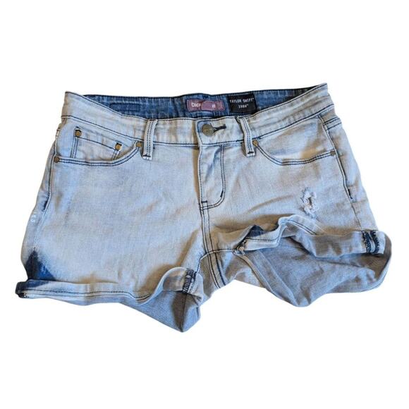 Rare Taylor Swift 1989 Denim Shorts I Know Places Lyrics Fox Embroidery Dickies - Picture 3 of 7